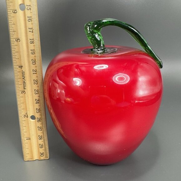 Large Art Glass Apple With Green Stem Glass Figurine Decor Paperweight Vintage - Picture 2 of 12